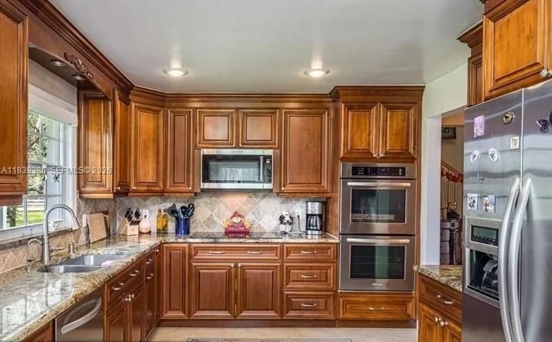 En Venta: $2,849,999 (4 camas, 3 baños, 2530 Pies cuadrados)