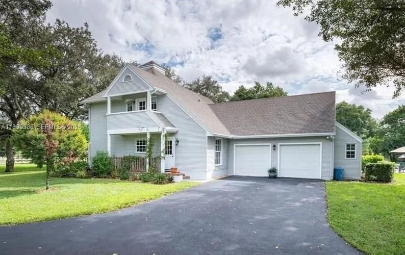 En Venta: $2,849,999 (4 camas, 3 baños, 2530 Pies cuadrados)