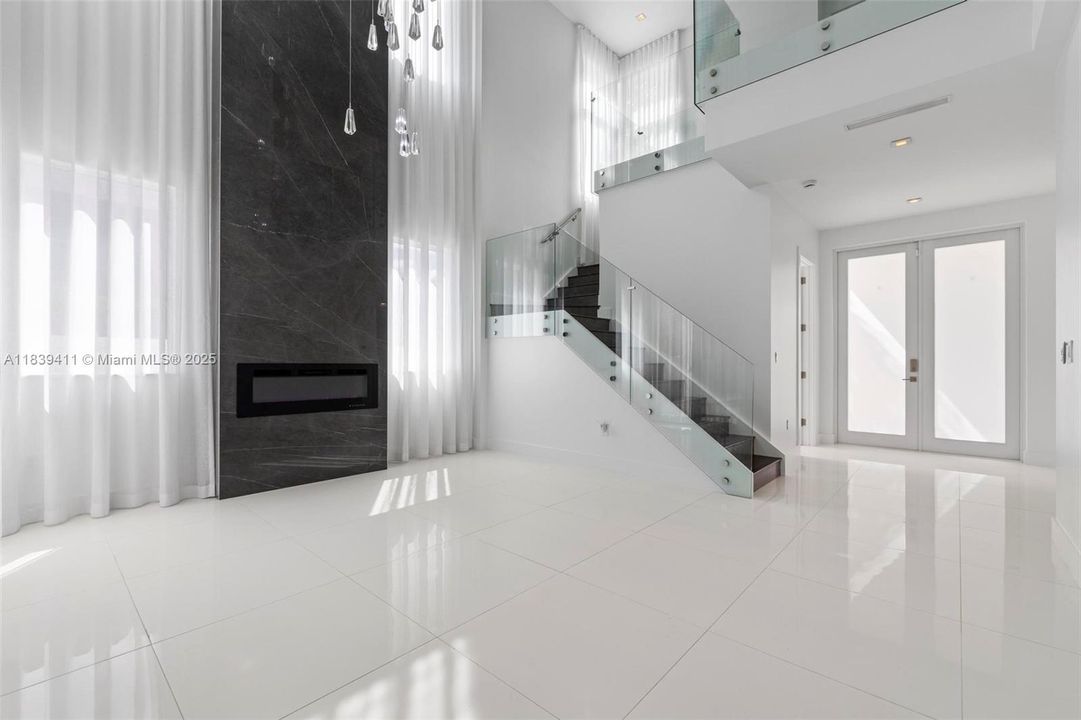 На продажу: $2,450,000 (5 спален, 4 ванн, 3537 Квадратных фут)