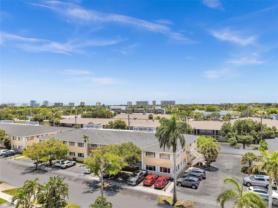 На продажу: $195,000 (2 спален, 2 ванн, 1100 Квадратных фут)