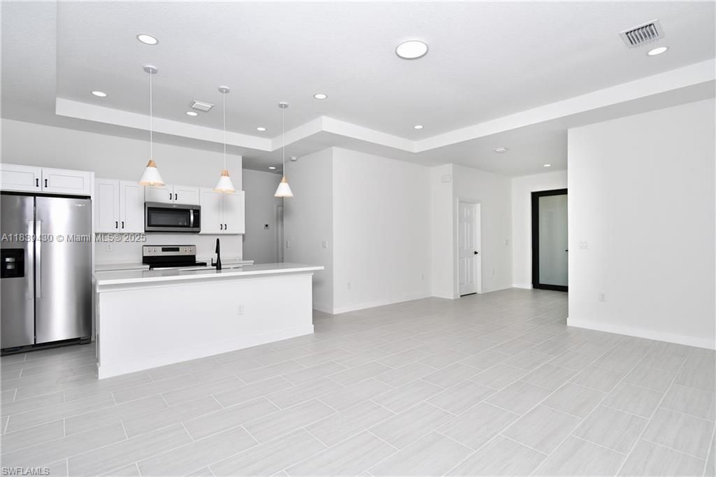 Activo con contrato: $304,000 (3 camas, 2 baños, 0 Pies cuadrados)