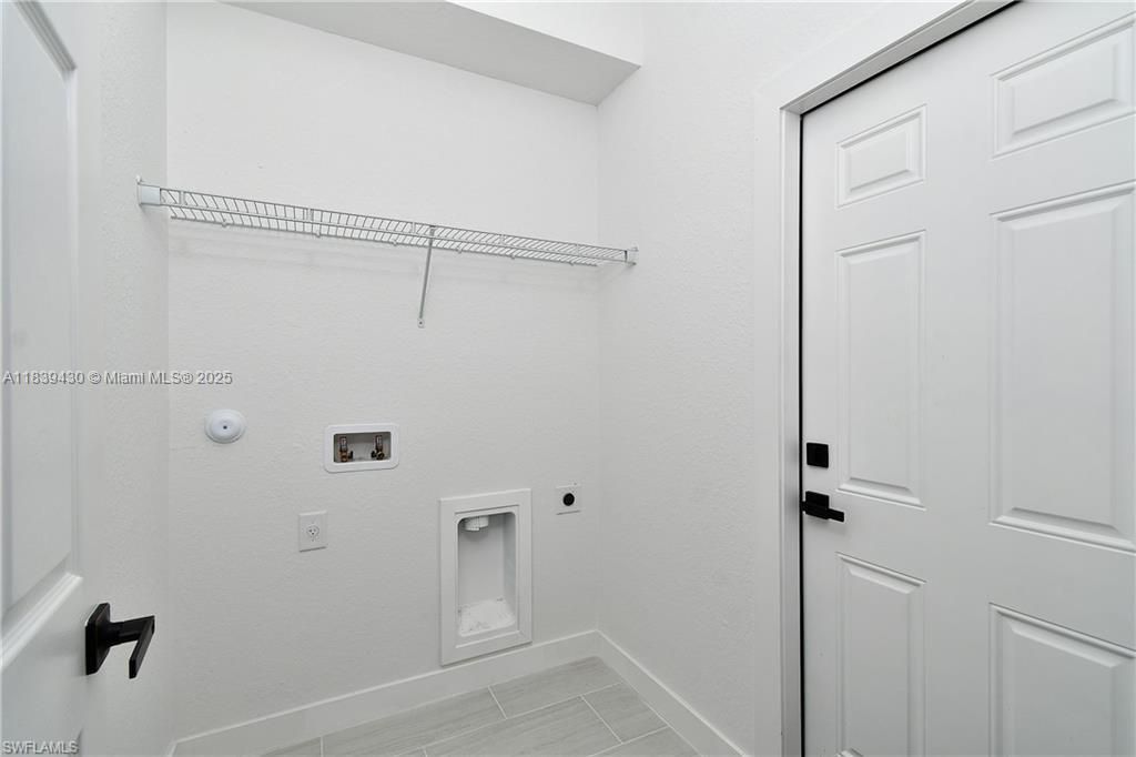 Activo con contrato: $304,000 (3 camas, 2 baños, 0 Pies cuadrados)