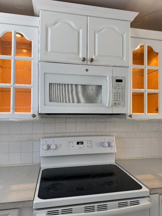 Activo con contrato: $269,000 (2 camas, 1 baños, 908 Pies cuadrados)