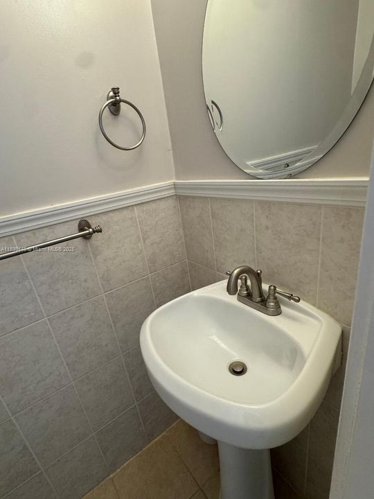 Activo con contrato: $269,000 (2 camas, 1 baños, 908 Pies cuadrados)