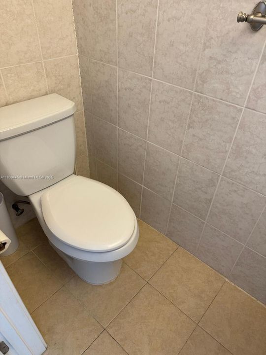 Activo con contrato: $269,000 (2 camas, 1 baños, 908 Pies cuadrados)