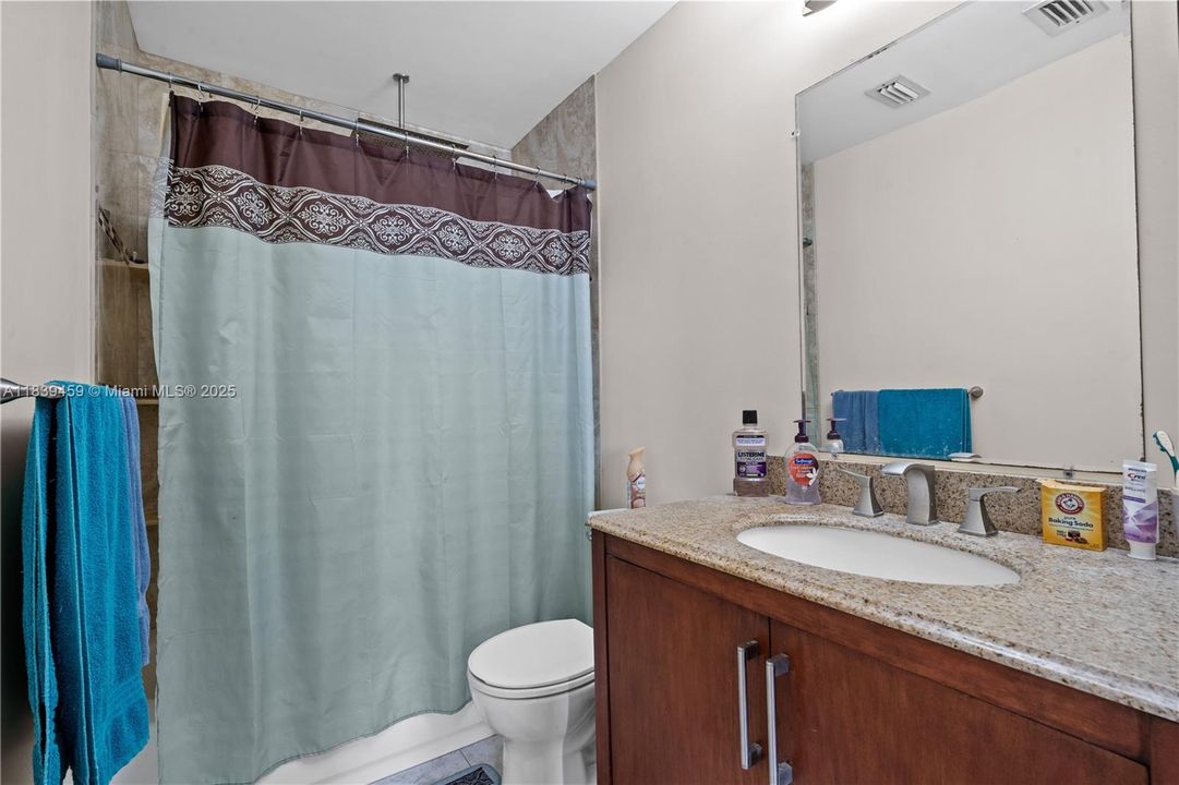 For Sale: $269,000 (3 beds, 2 baths, 1195 Square Feet)