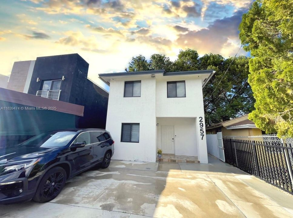 For Sale: $616,000 (4 beds, 3 baths, 1377 Square Feet)