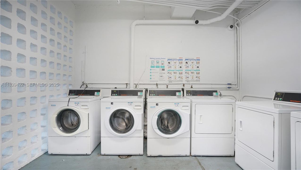 На продажу: $299,000 (1 спален, 1 ванн, 660 Квадратных фут)