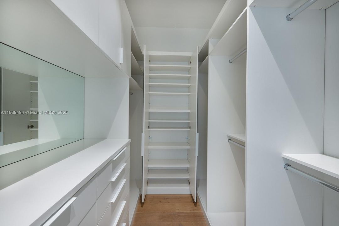 En Venta: $4,290,000 (4 camas, 4 baños, 3053 Pies cuadrados)