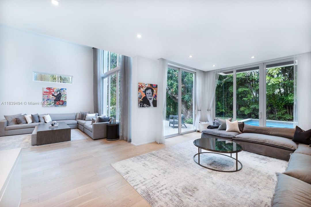 En Venta: $4,290,000 (4 camas, 4 baños, 3053 Pies cuadrados)