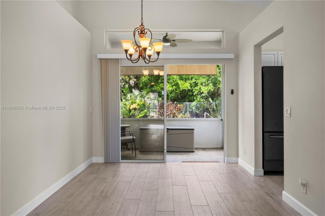 Recently Rented: $2,600 (3 beds, 2 baths, 1250 Square Feet)