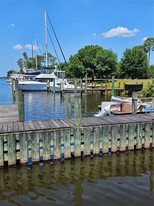 Recently Rented: $2,600 (3 beds, 2 baths, 1250 Square Feet)