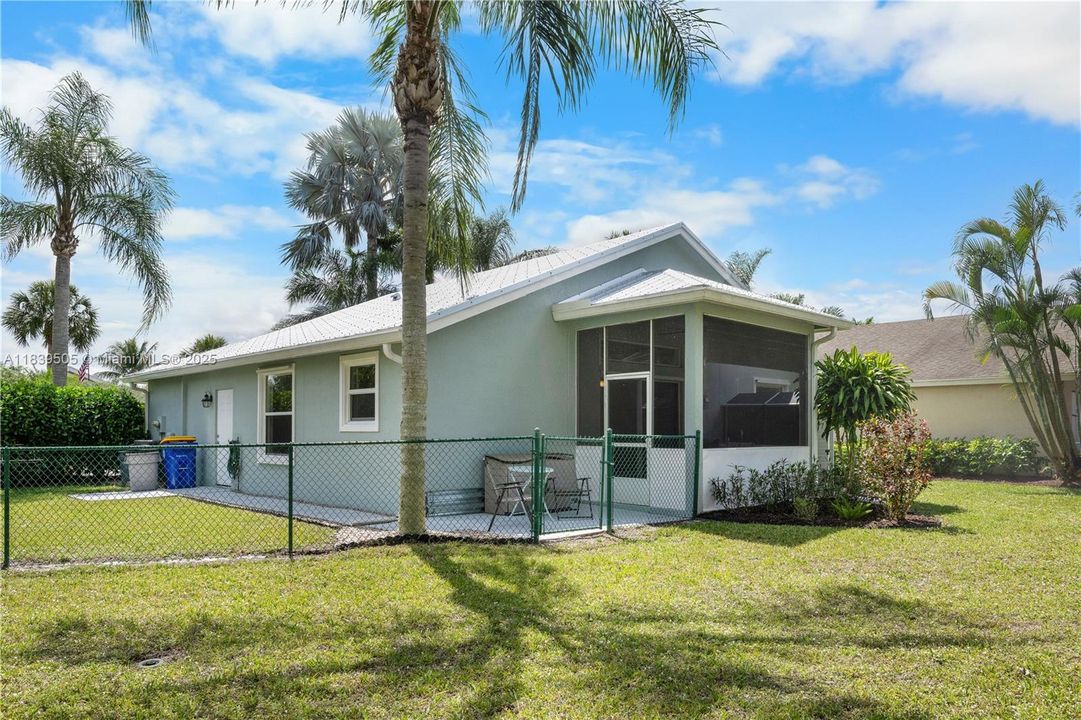 Recently Rented: $2,600 (3 beds, 2 baths, 1250 Square Feet)