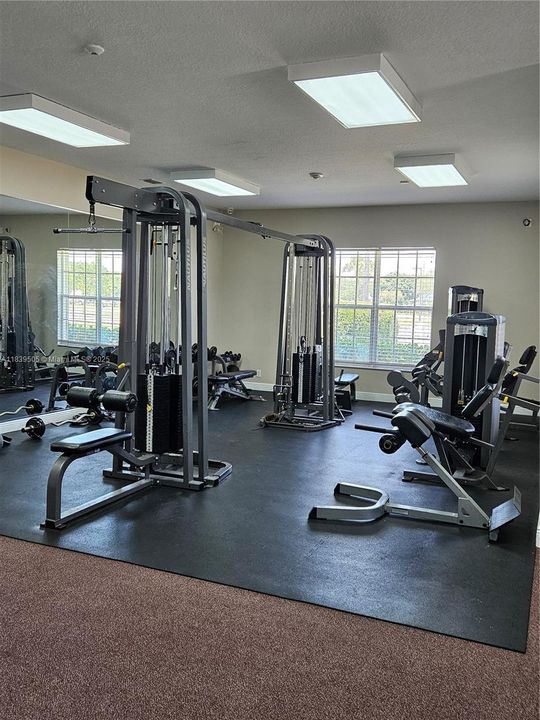 Recently Rented: $2,600 (3 beds, 2 baths, 1250 Square Feet)