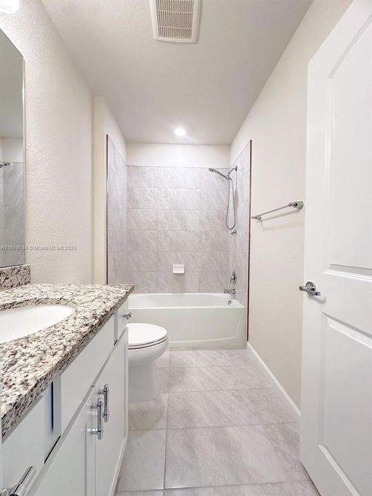 Recientemente alquilado: $2,600 (3 camas, 2 baños, 1663 Pies cuadrados)