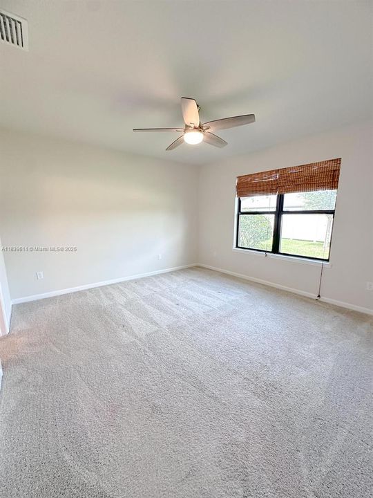 Recientemente alquilado: $2,600 (3 camas, 2 baños, 1663 Pies cuadrados)