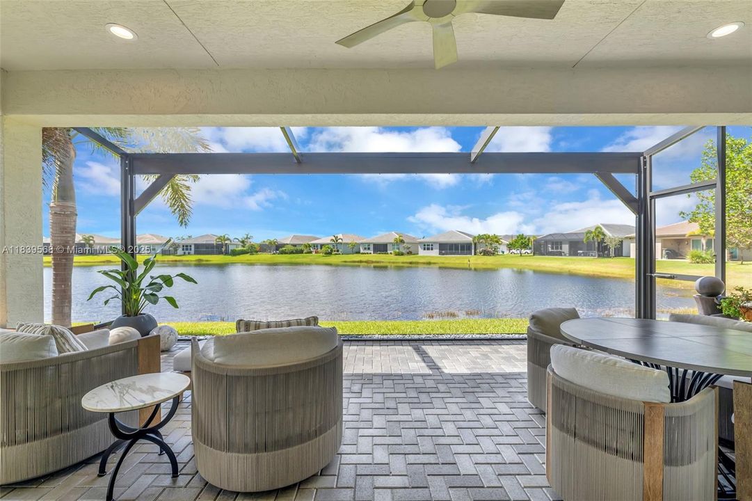 Vendido Recientemente: $550,000 (3 camas, 2 baños, 1750 Pies cuadrados)