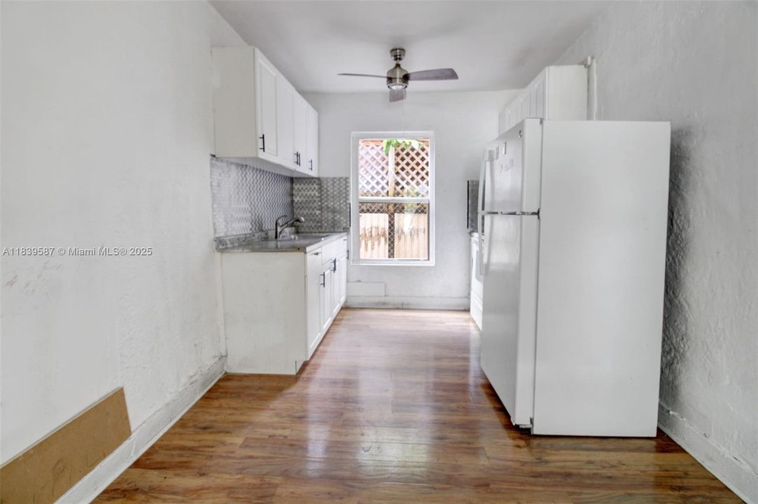 Active With Contract: $574,900 (0 beds, 0 baths, 2148 Square Feet)