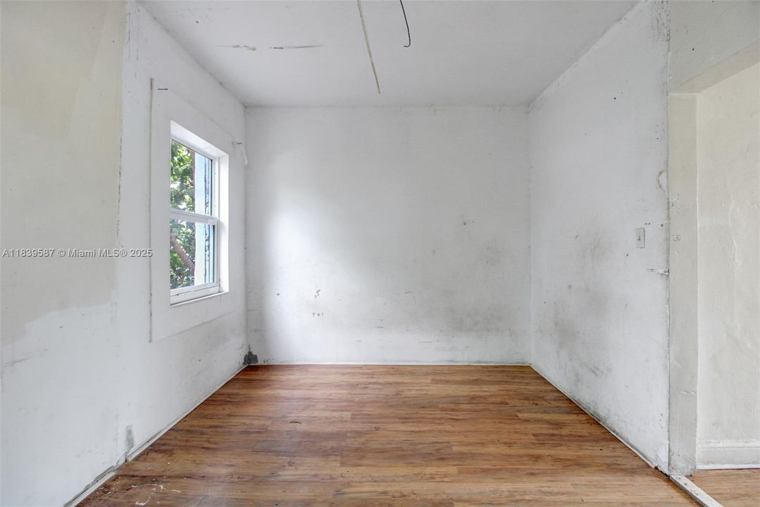 Active With Contract: $574,900 (0 beds, 0 baths, 2148 Square Feet)