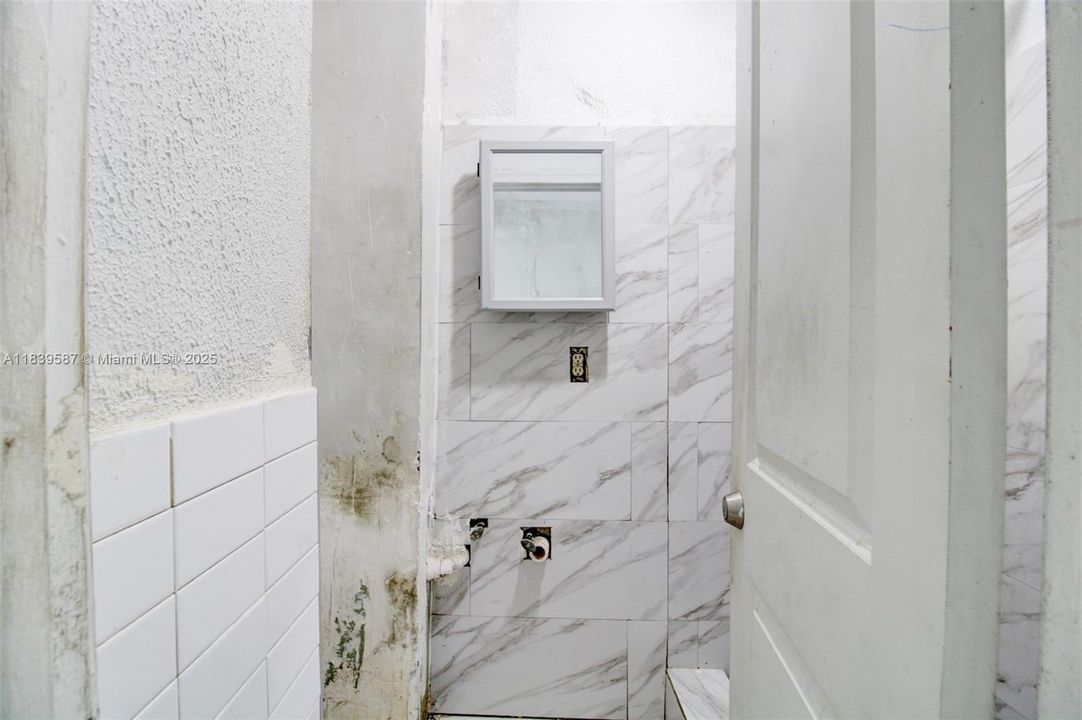 Active With Contract: $574,900 (0 beds, 0 baths, 2148 Square Feet)