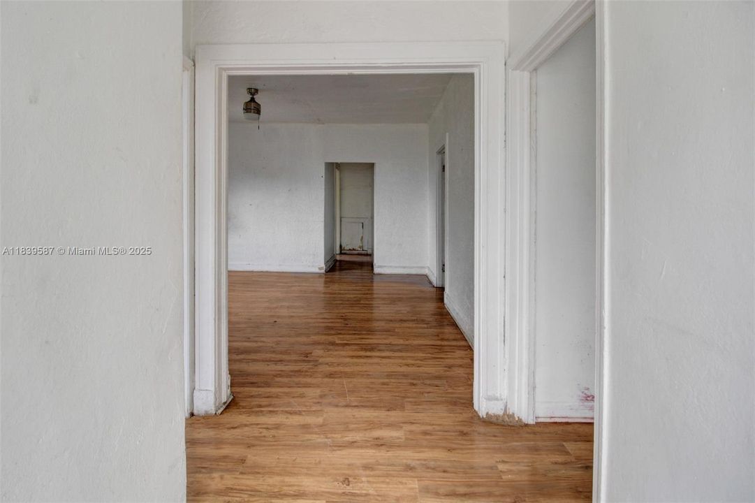 Active With Contract: $574,900 (0 beds, 0 baths, 2148 Square Feet)