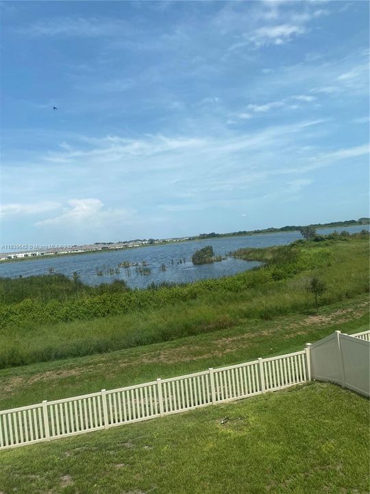 待售: $499,000 (5 贝兹, 3 浴室, 2800 平方英尺)