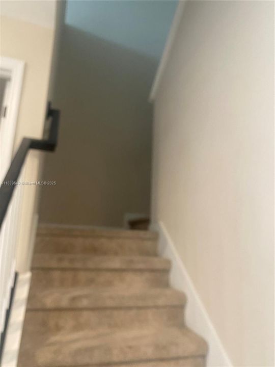 待售: $499,000 (5 贝兹, 3 浴室, 2800 平方英尺)