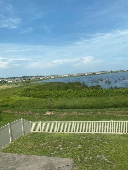 待售: $499,000 (5 贝兹, 3 浴室, 2800 平方英尺)