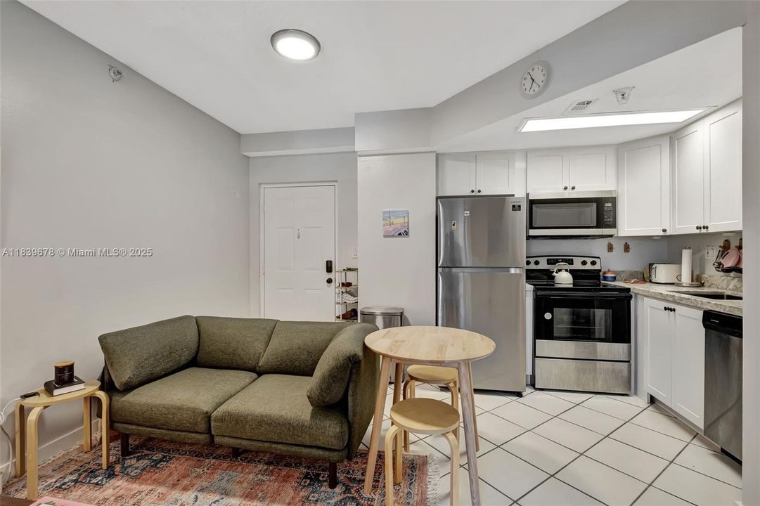 Vendido Recientemente: $269,000 (1 camas, 1 baños, 362 Pies cuadrados)