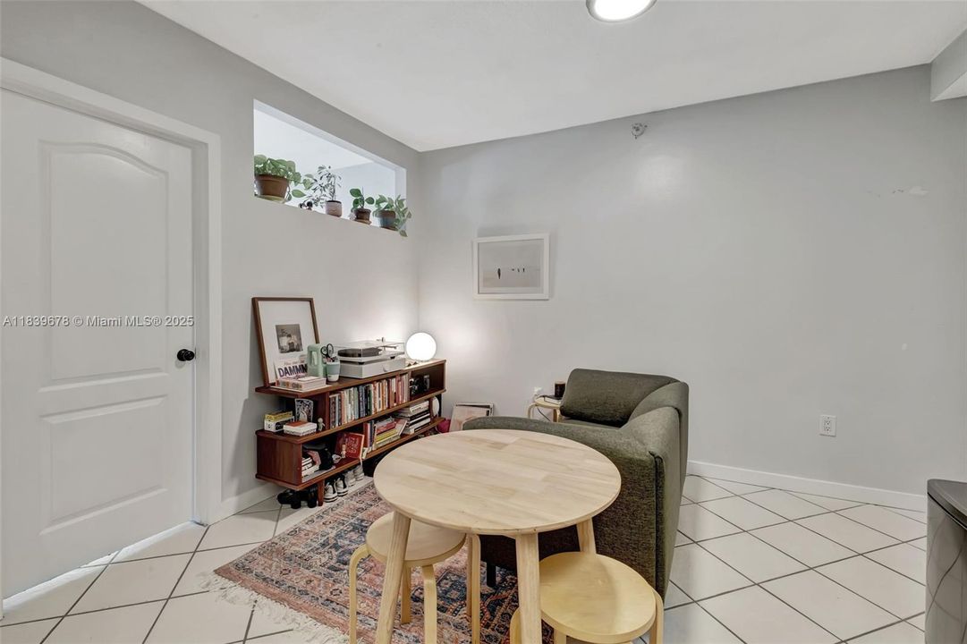 Vendido Recientemente: $269,000 (1 camas, 1 baños, 362 Pies cuadrados)