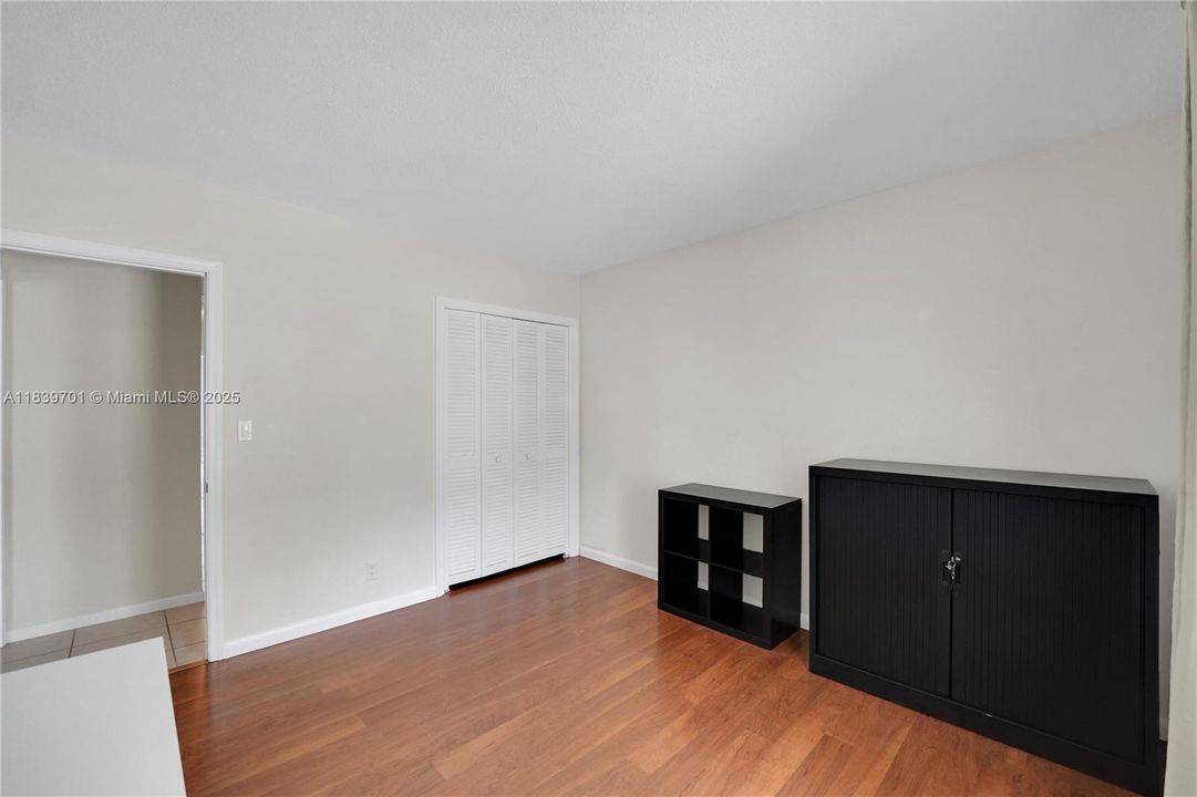 Recently Rented: $10,900 (4 beds, 3 baths, 2434 Square Feet)