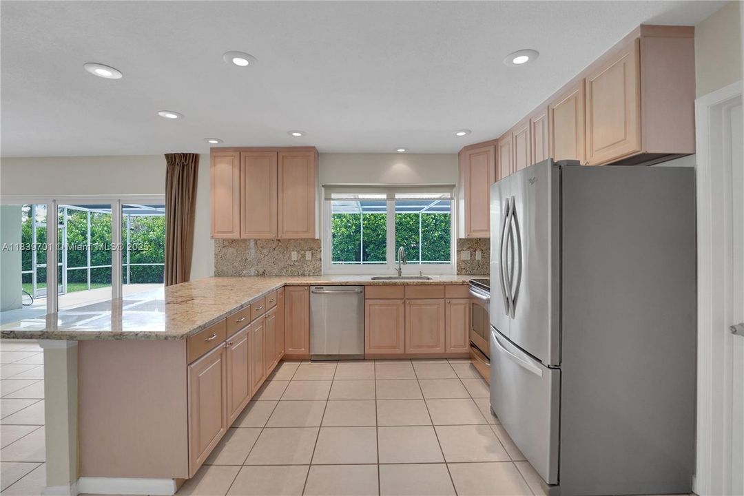 Recently Rented: $10,900 (4 beds, 3 baths, 2434 Square Feet)