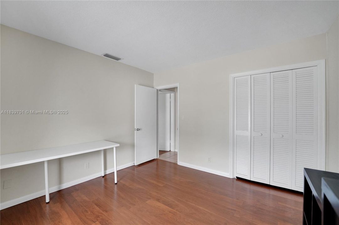 Recently Rented: $10,900 (4 beds, 3 baths, 2434 Square Feet)