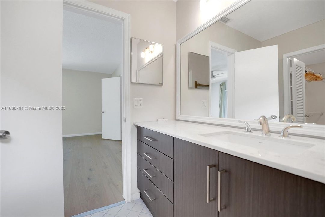 Recently Rented: $10,900 (4 beds, 3 baths, 2434 Square Feet)