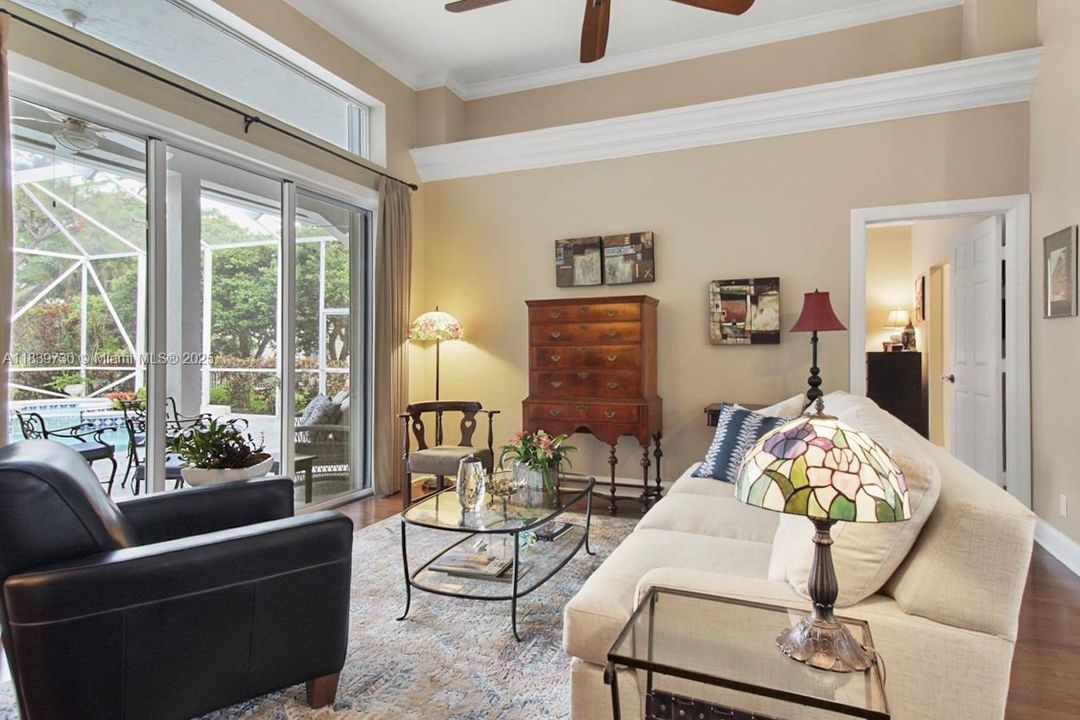 Recently Sold: $1,200,000 (3 beds, 2 baths, 2246 Square Feet)