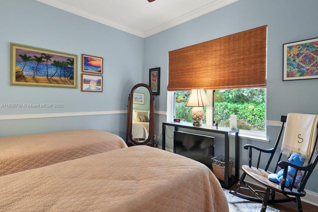 Recently Sold: $1,200,000 (3 beds, 2 baths, 2246 Square Feet)