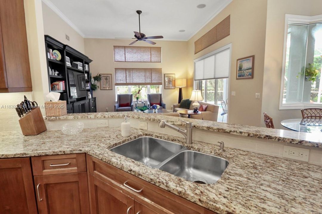 Recently Sold: $1,200,000 (3 beds, 2 baths, 2246 Square Feet)