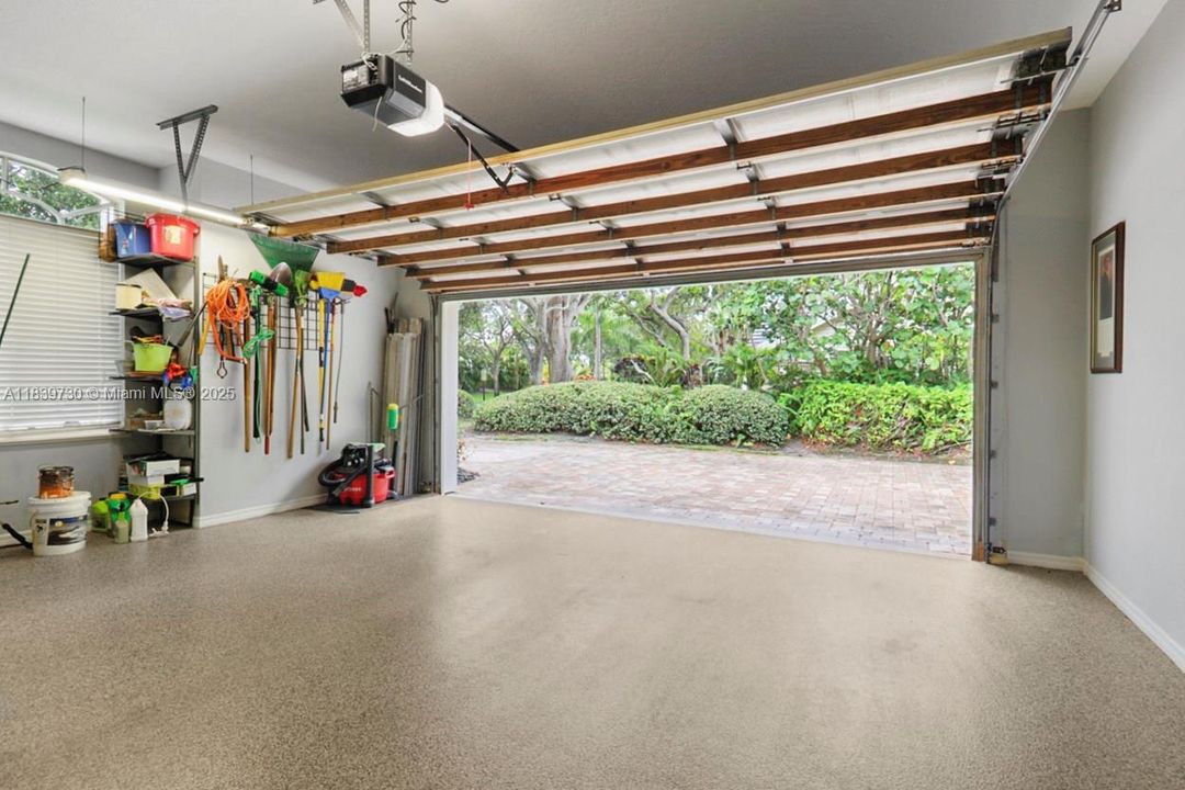 Recently Sold: $1,200,000 (3 beds, 2 baths, 2246 Square Feet)