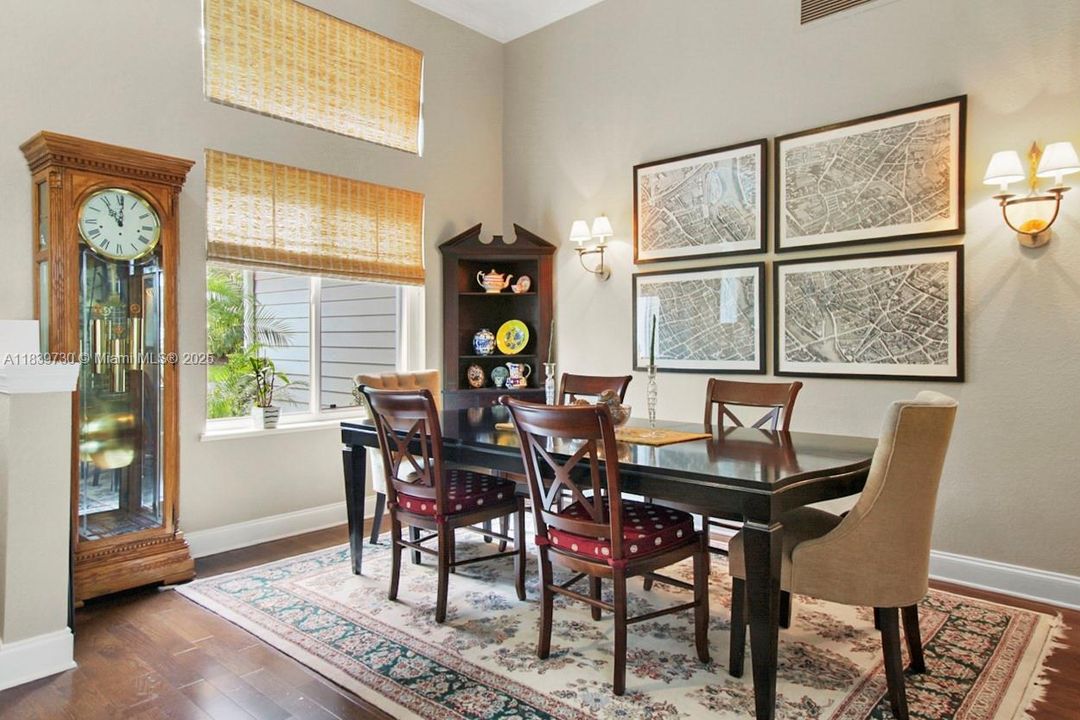 Recently Sold: $1,200,000 (3 beds, 2 baths, 2246 Square Feet)