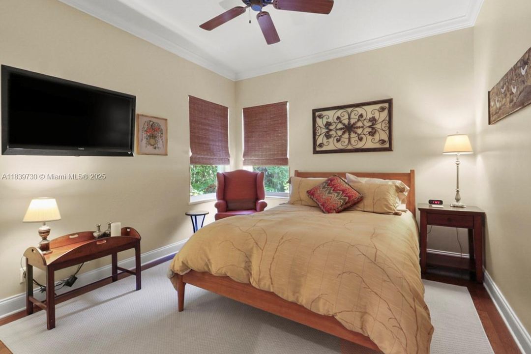 Recently Sold: $1,200,000 (3 beds, 2 baths, 2246 Square Feet)