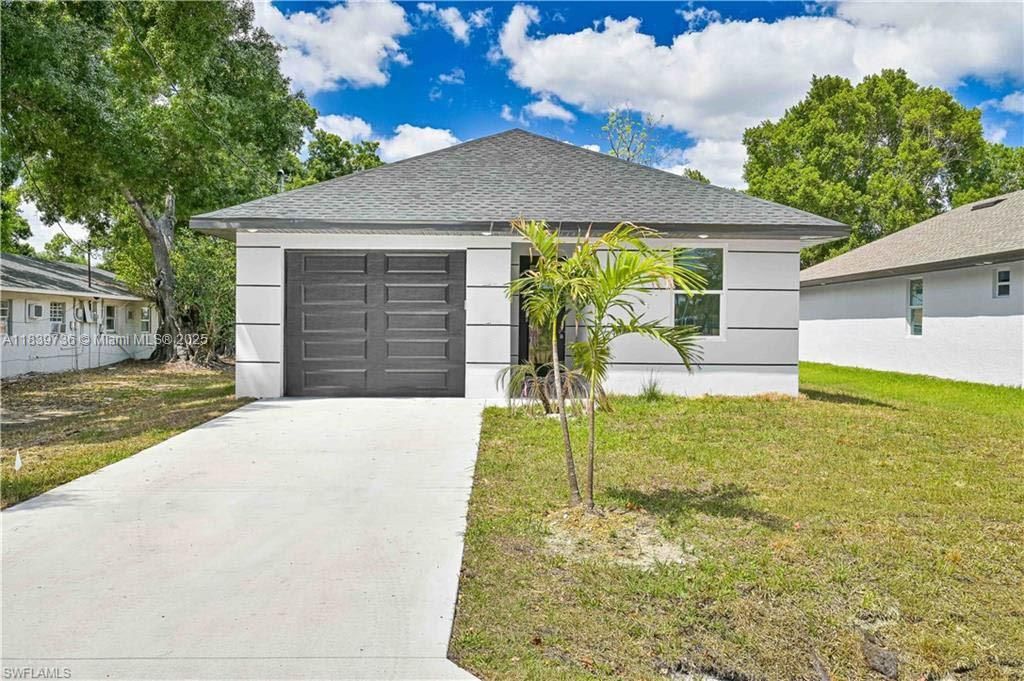 En Venta: $349,000 (4 camas, 2 baños, 0 Pies cuadrados)