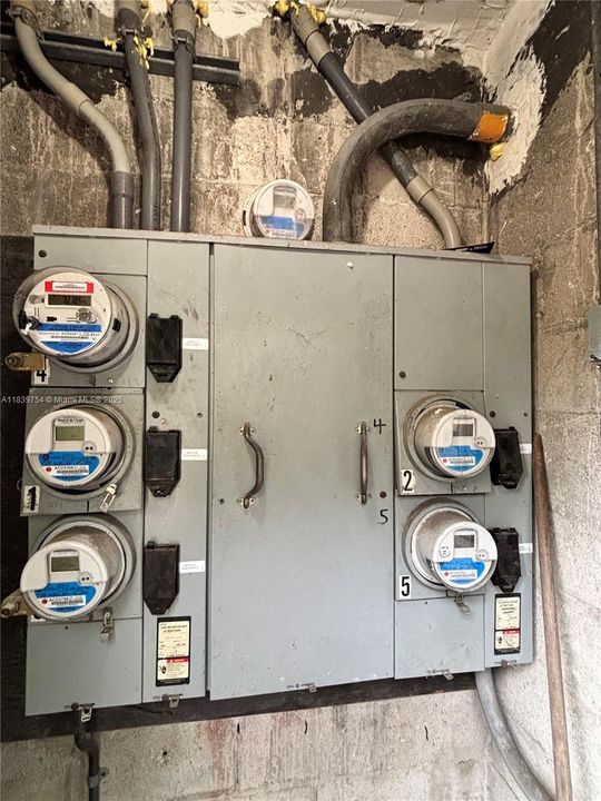 待售: $1,156,000 (0 贝兹, 0 浴室, 0 平方英尺)