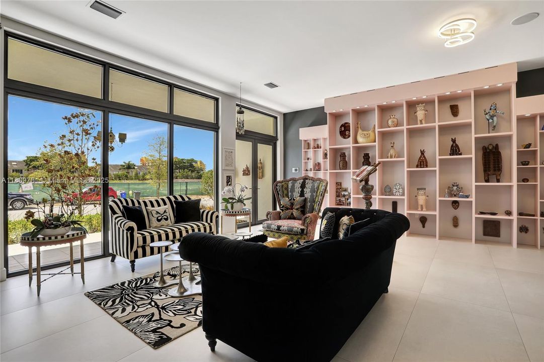 For Rent: $18,500 (5 beds, 6 baths, 7230 Square Feet)