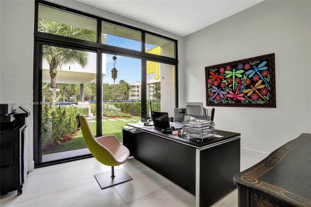 For Rent: $18,500 (5 beds, 6 baths, 7230 Square Feet)