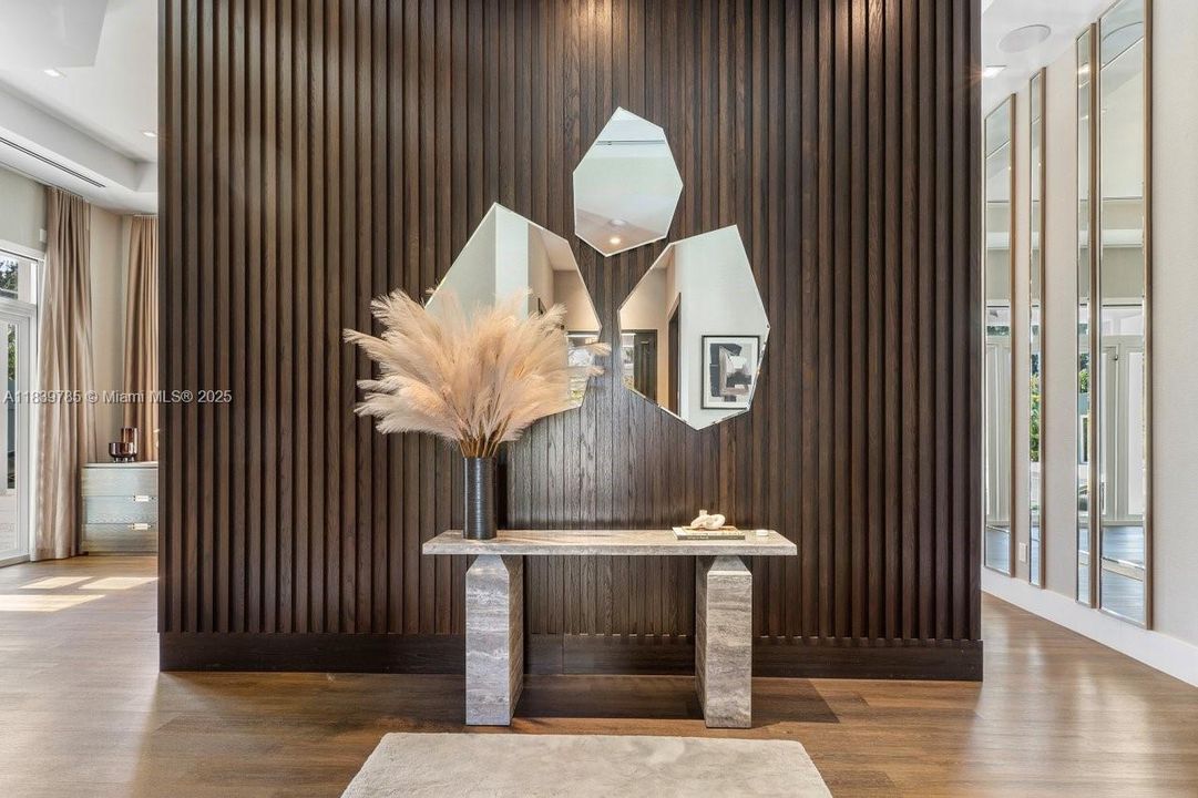 En Venta: $11,900,000 (7 camas, 7 baños, 8718 Pies cuadrados)