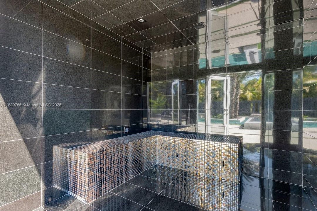 En Venta: $11,900,000 (7 camas, 7 baños, 8718 Pies cuadrados)