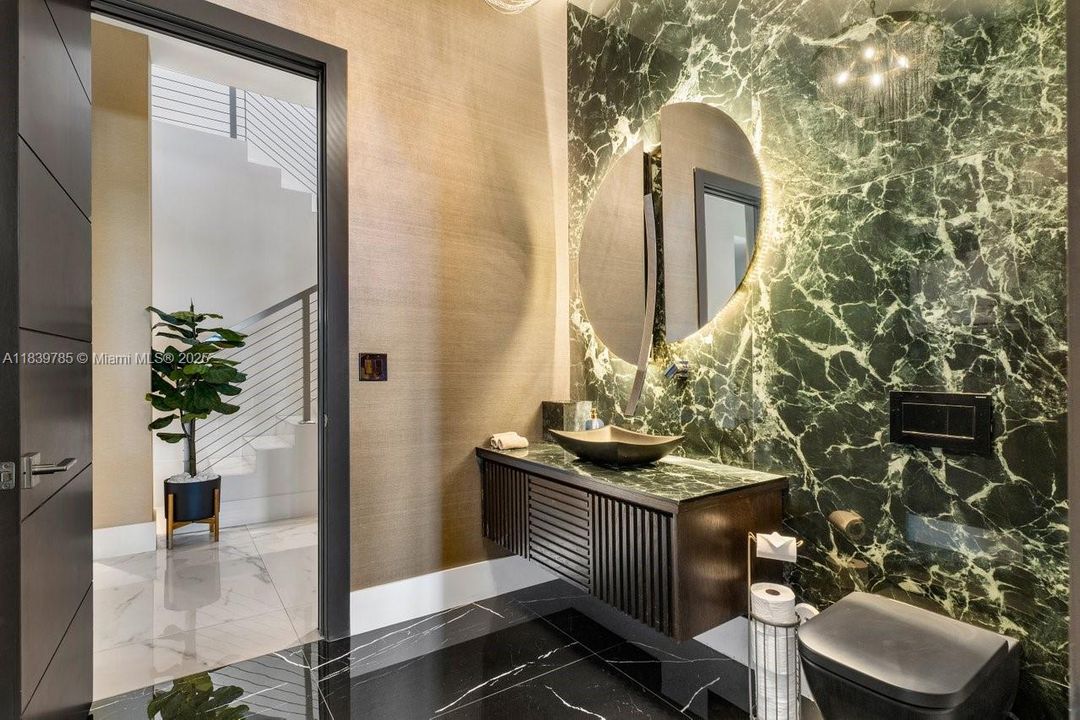 En Venta: $11,900,000 (7 camas, 7 baños, 8718 Pies cuadrados)