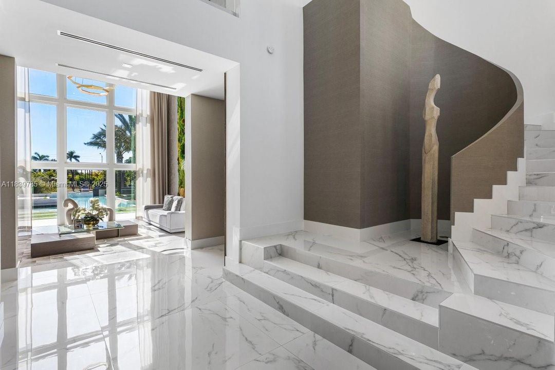 En Venta: $11,900,000 (7 camas, 7 baños, 8718 Pies cuadrados)