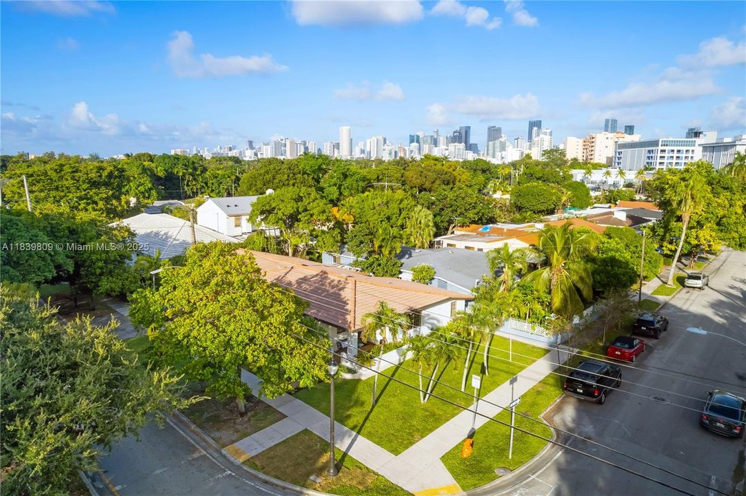For Sale: $1,054,000 (0 beds, 0 baths, 2370 Square Feet)
