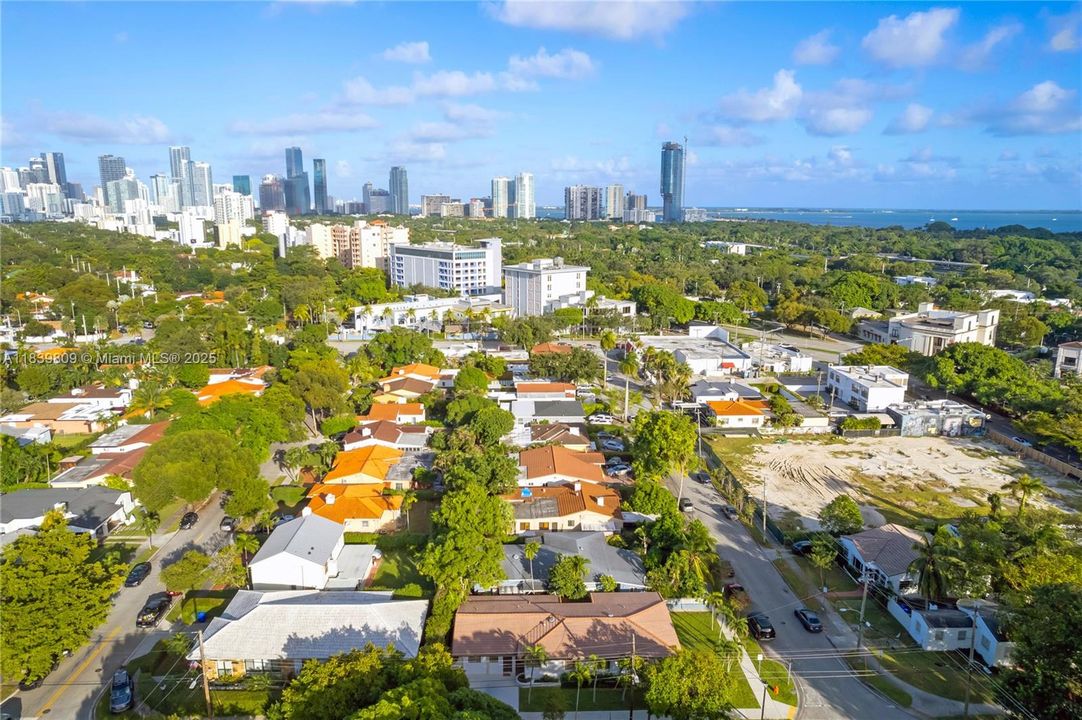 For Sale: $1,054,000 (0 beds, 0 baths, 2370 Square Feet)